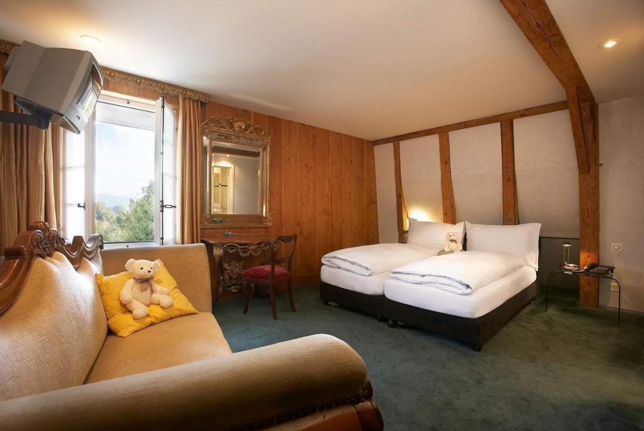 Romantik Hotel De L'Ours Sugiez Exteriör bild