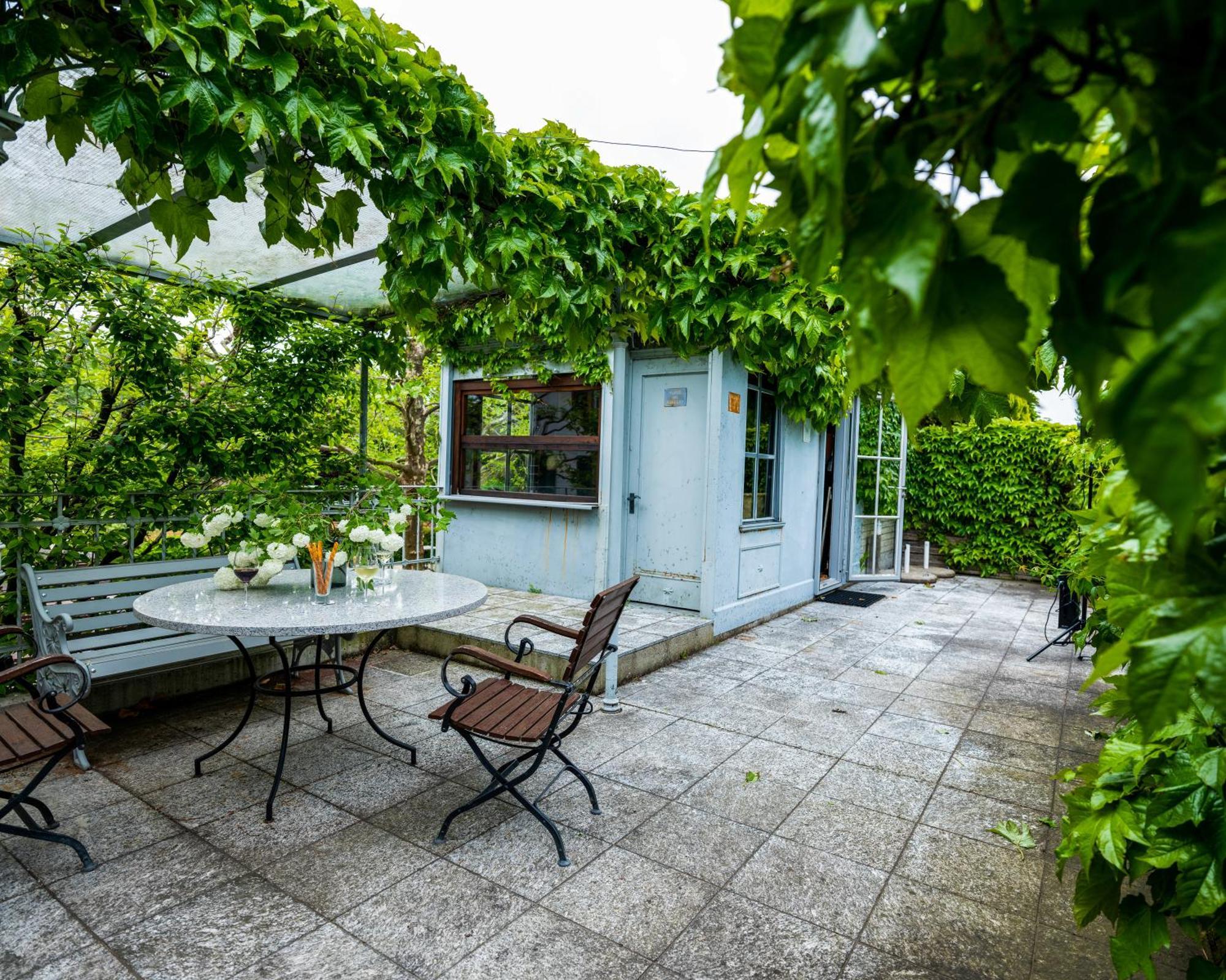 Romantik Hotel De L'Ours Sugiez Exteriör bild